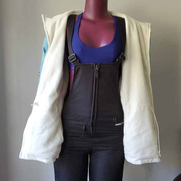 Baby Blue Puffer Jacket (fleece Filling) - Picture 7 of 7